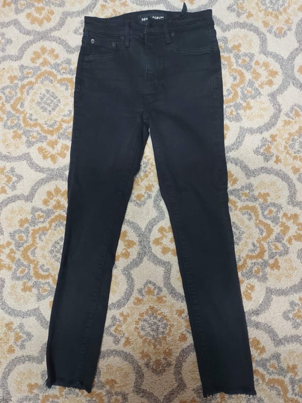 Denim Forum Lola high rise skinny crop jeans